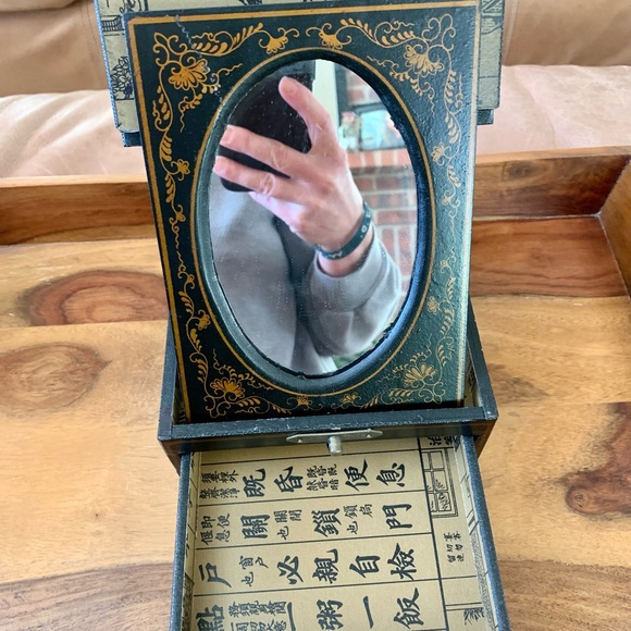 Antique Scenic Hand Painted Asian Jewelry Box With Mirror Inset - Picture 10 of 15